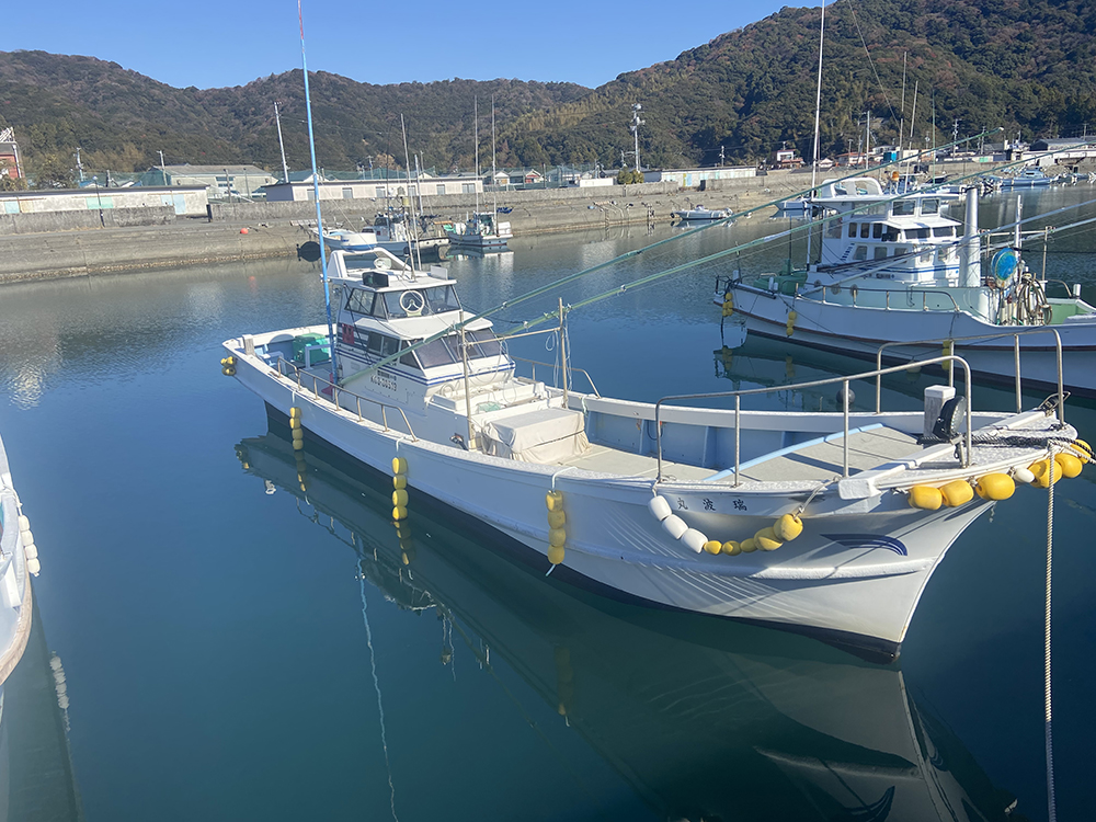 漁船 小型船舶 釣り船 トローリング船舶 - アウトドア